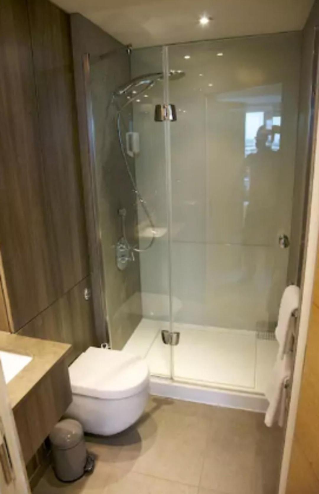 ロンドンLuxury Modern 2Bd Flat In Centreアパートメント エクステリア 写真